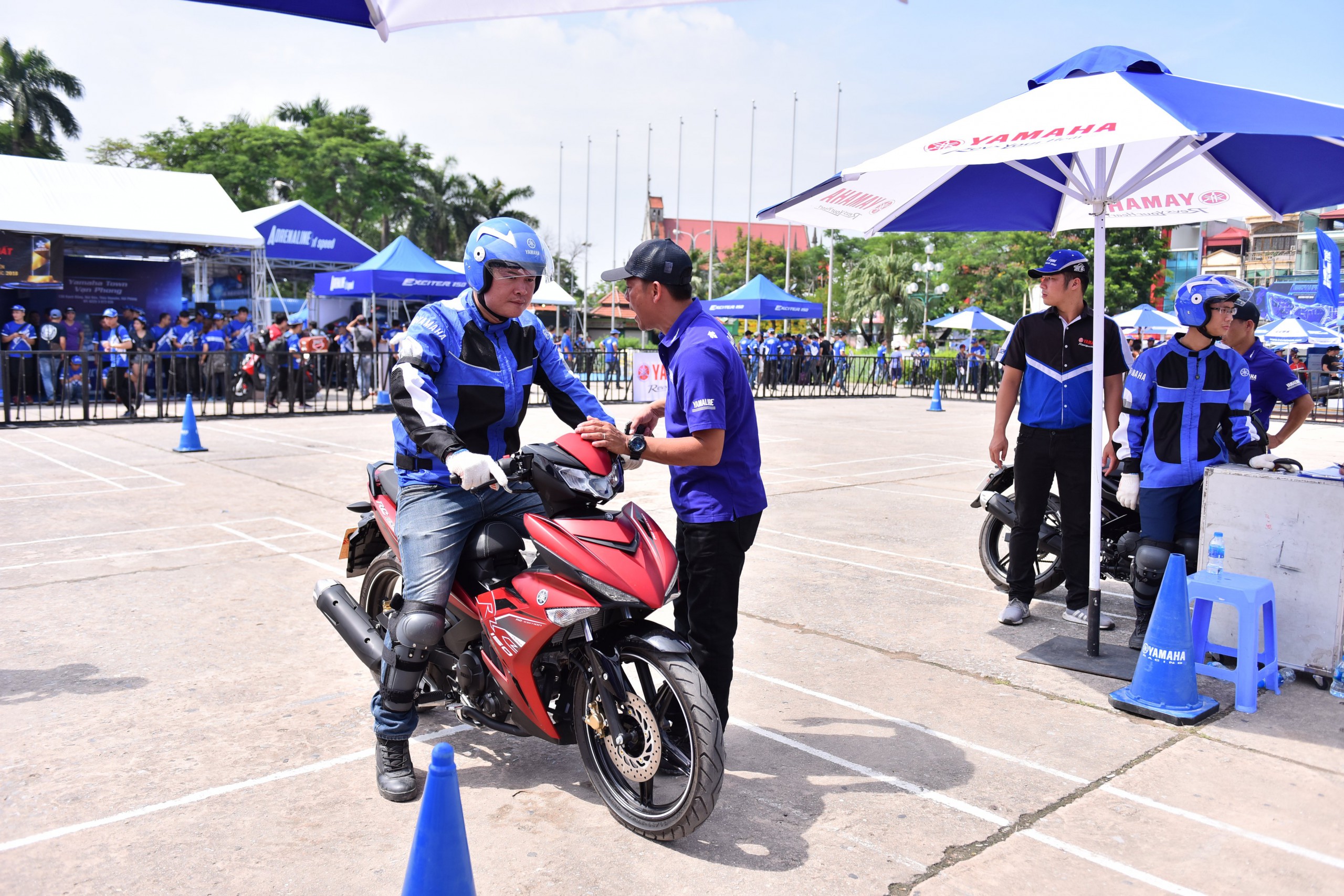 Huấn luyện xe mô tô thể thao 4
