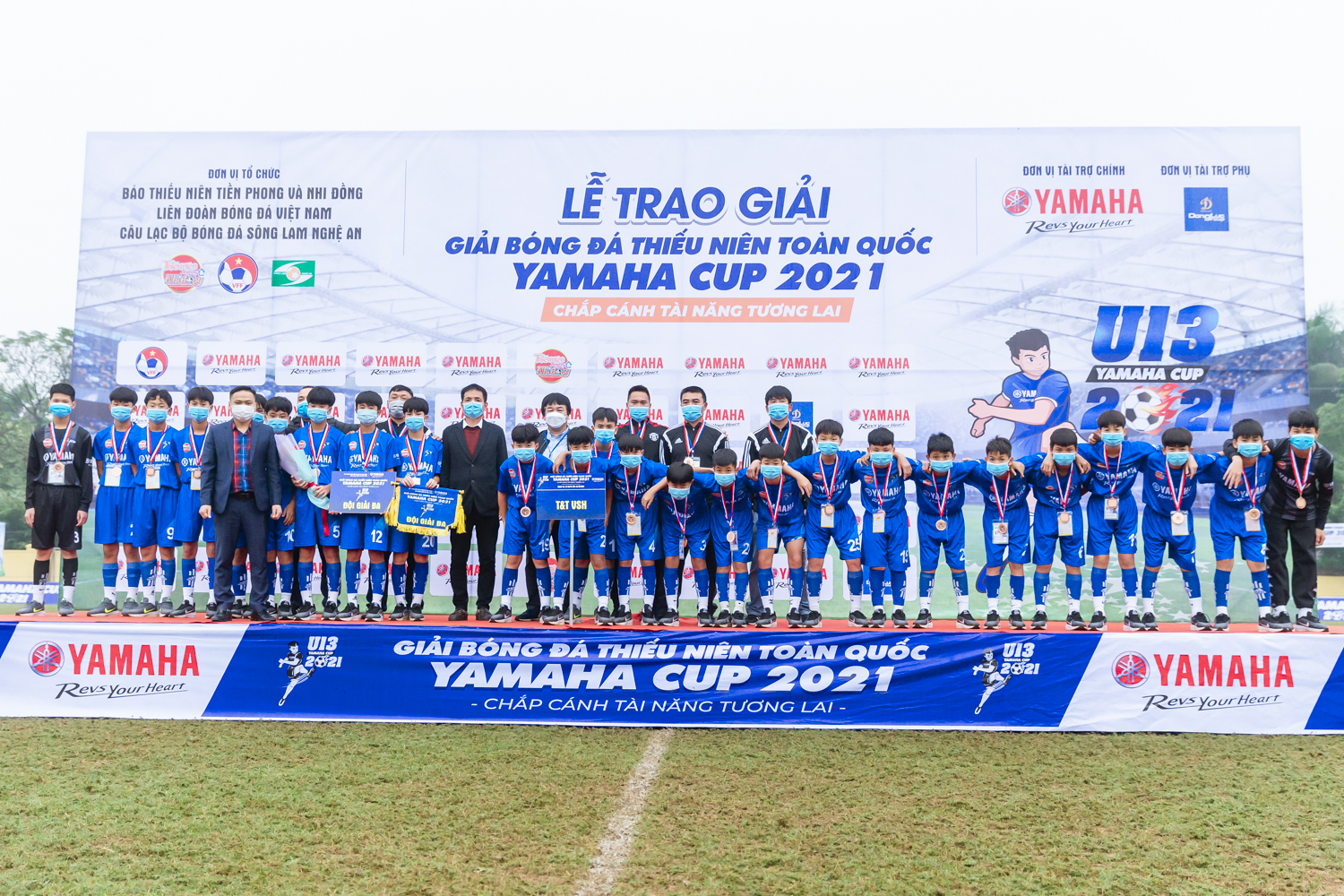 TRẬN CHUNG KẾT GIẢI BÓNG ĐÁ THIẾU NIÊN TOÀN QUỐC YAMAHA CUP 2021 5