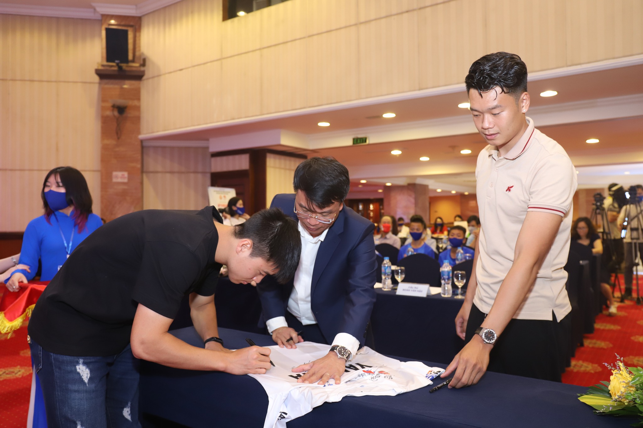họp báo công bố Giải bóng đá thiếu niên toàn quốc Yamaha Cup 2022 8
