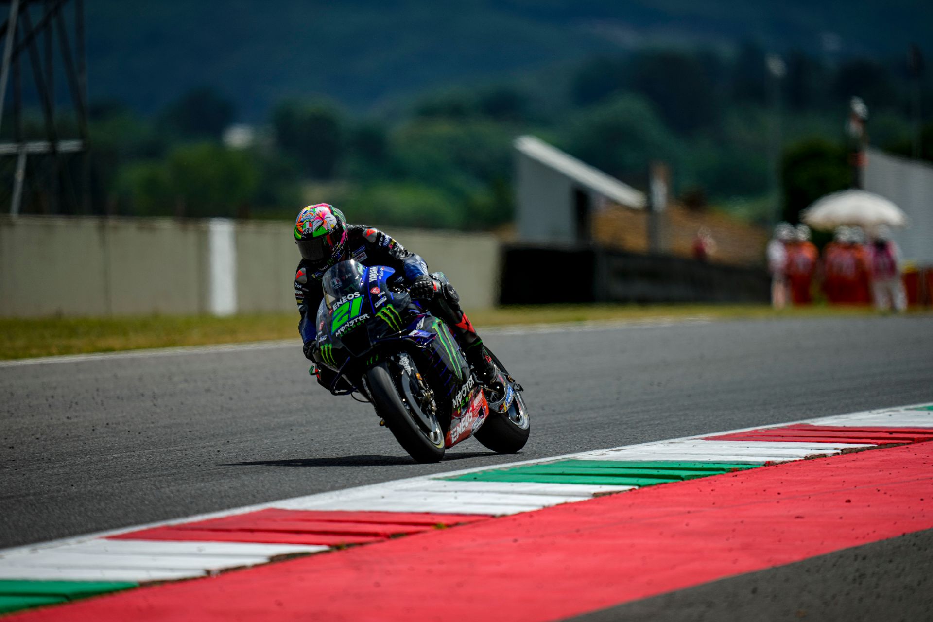 QUARTARARO GIỮ VỊ TRÍ THỨ 2 TRÊN BỤC PODIUM TẠI MUGELLO 10
