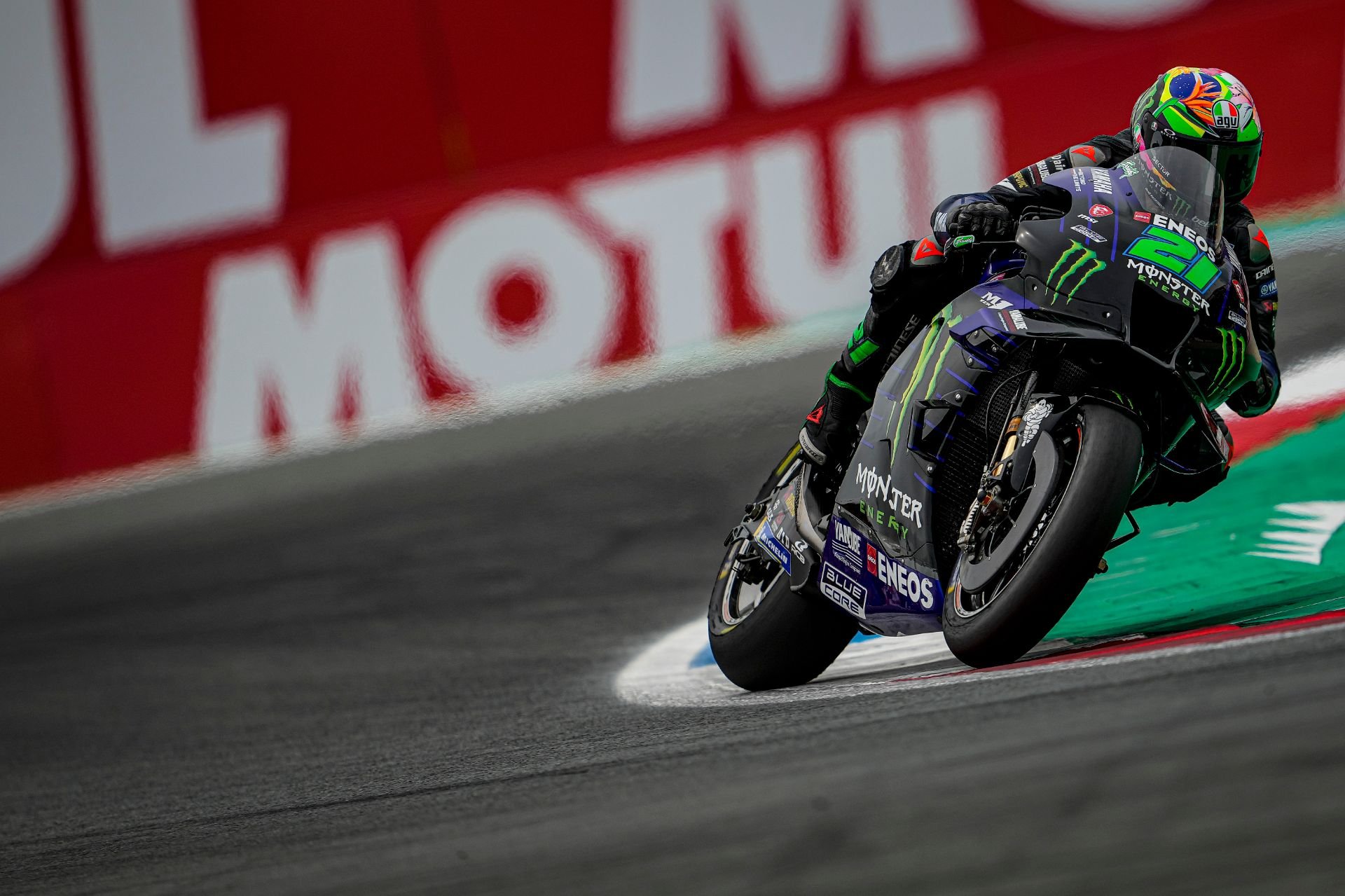Monster Energy Yamaha nhận cú đúp NC đáng tiếc tại trường đua 8