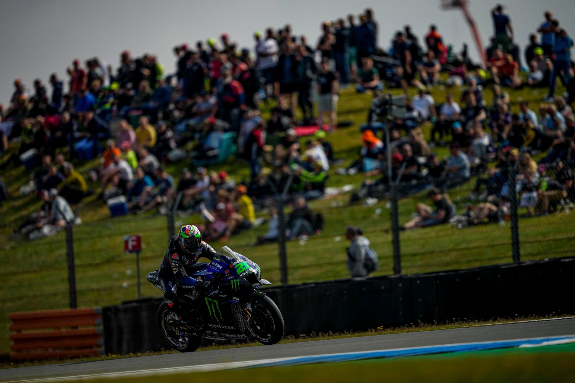 Monster Energy Yamaha nhận cú đúp NC đáng tiếc tại trường đua 4