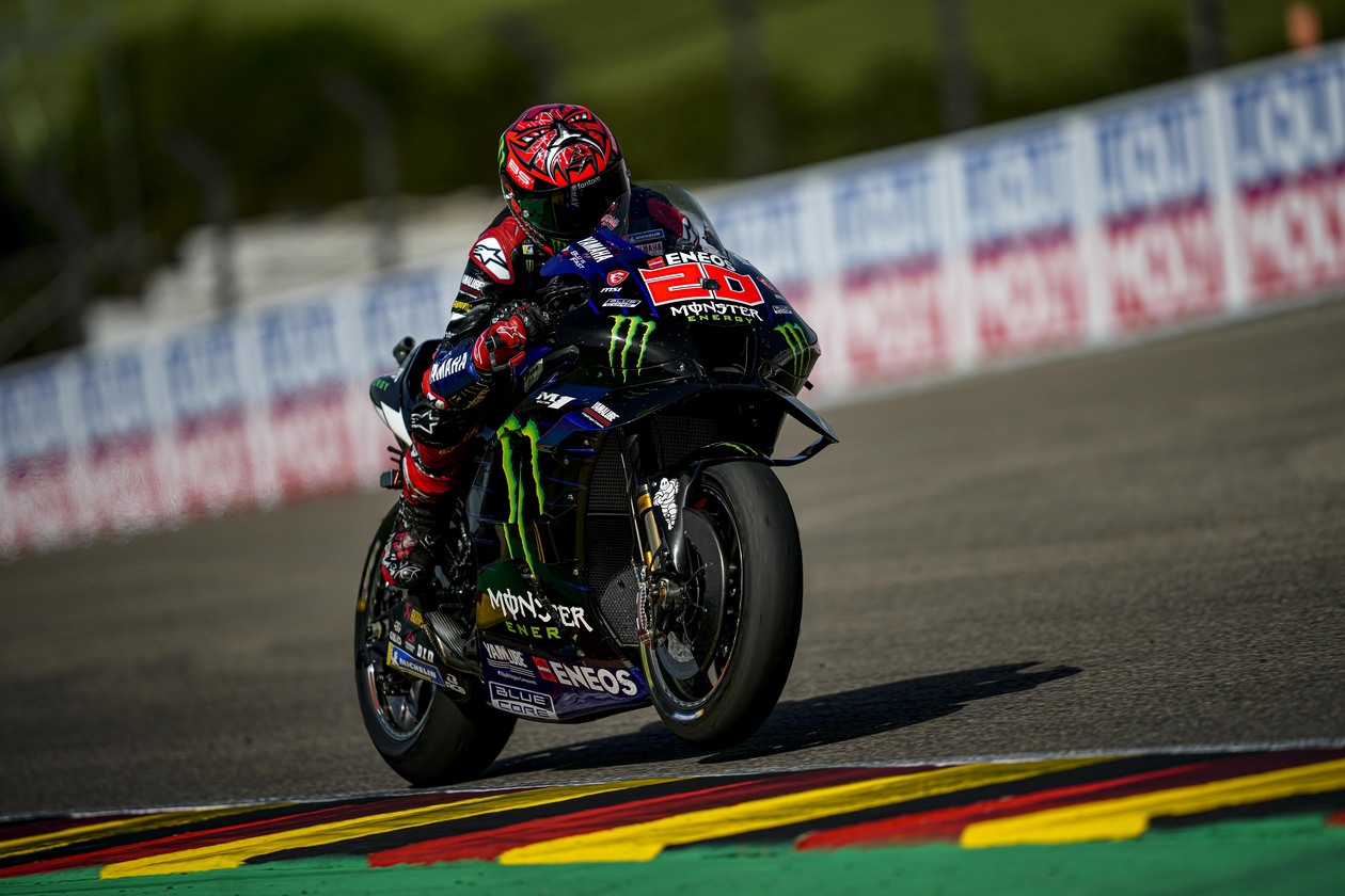 QUARTARARO GIÀNH CÚP TẠI TRƯỜNG ĐUA SACHSENRING 2