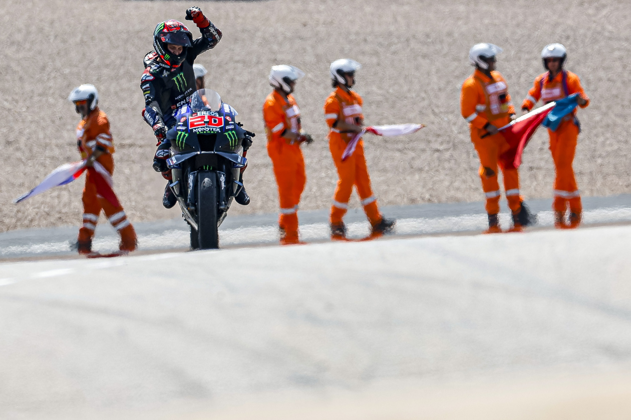 QUARTARARO GIÀNH CÚP TẠI TRƯỜNG ĐUA SACHSENRING 8