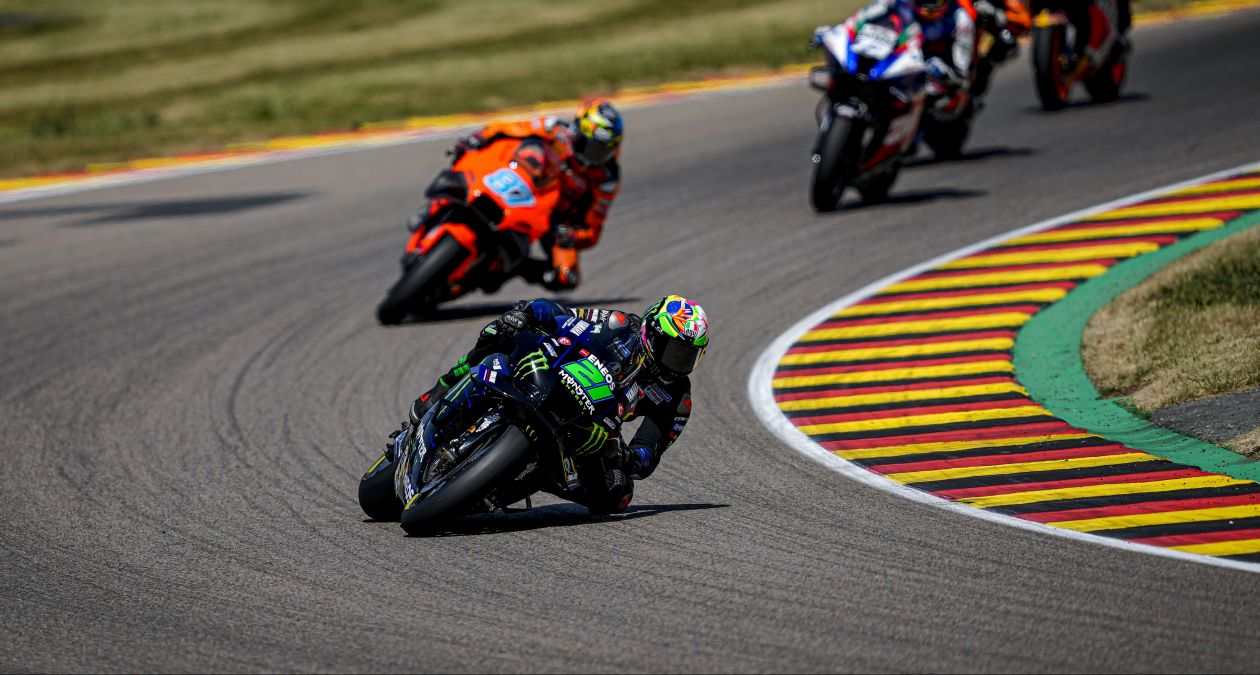 QUARTARARO GIÀNH CÚP TẠI TRƯỜNG ĐUA SACHSENRING 3
