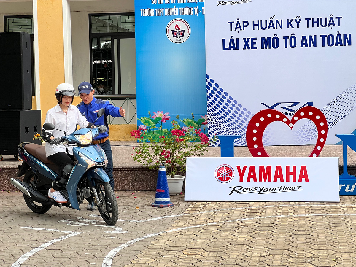 Tập huấn ATGT cho học sinh THPT tại Nghệ An 2