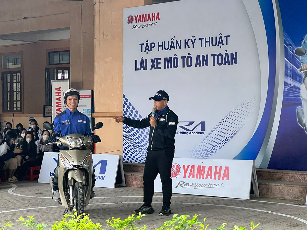 Tập huấn ATGT cho học sinh THPT tại Nghệ An 1 Tập huấn ATGT cho học sinh THPT tại Nghệ An 1